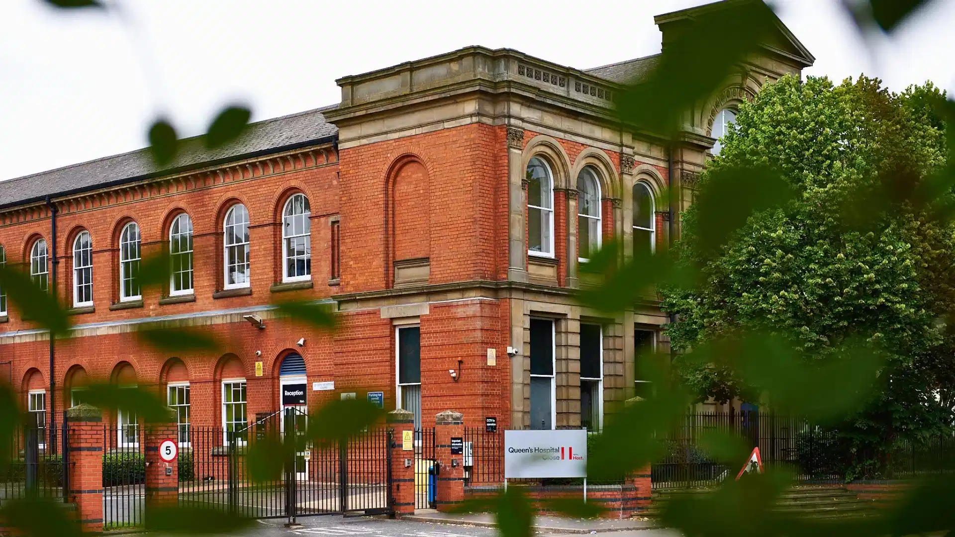 Queen's Hospital Close, Birmingham - Birmingham, England, United Kingdom - Exterior