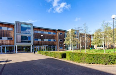 12-student-accommodation-bedford-polhill-park-courtyard-1