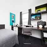 3_man_mill_crm_f109_r1_desk_01_mg_9143_JJ_03