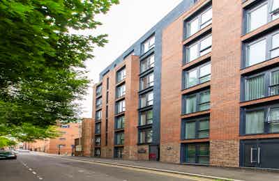 1-student-accommodation-dover-street-apartments-external