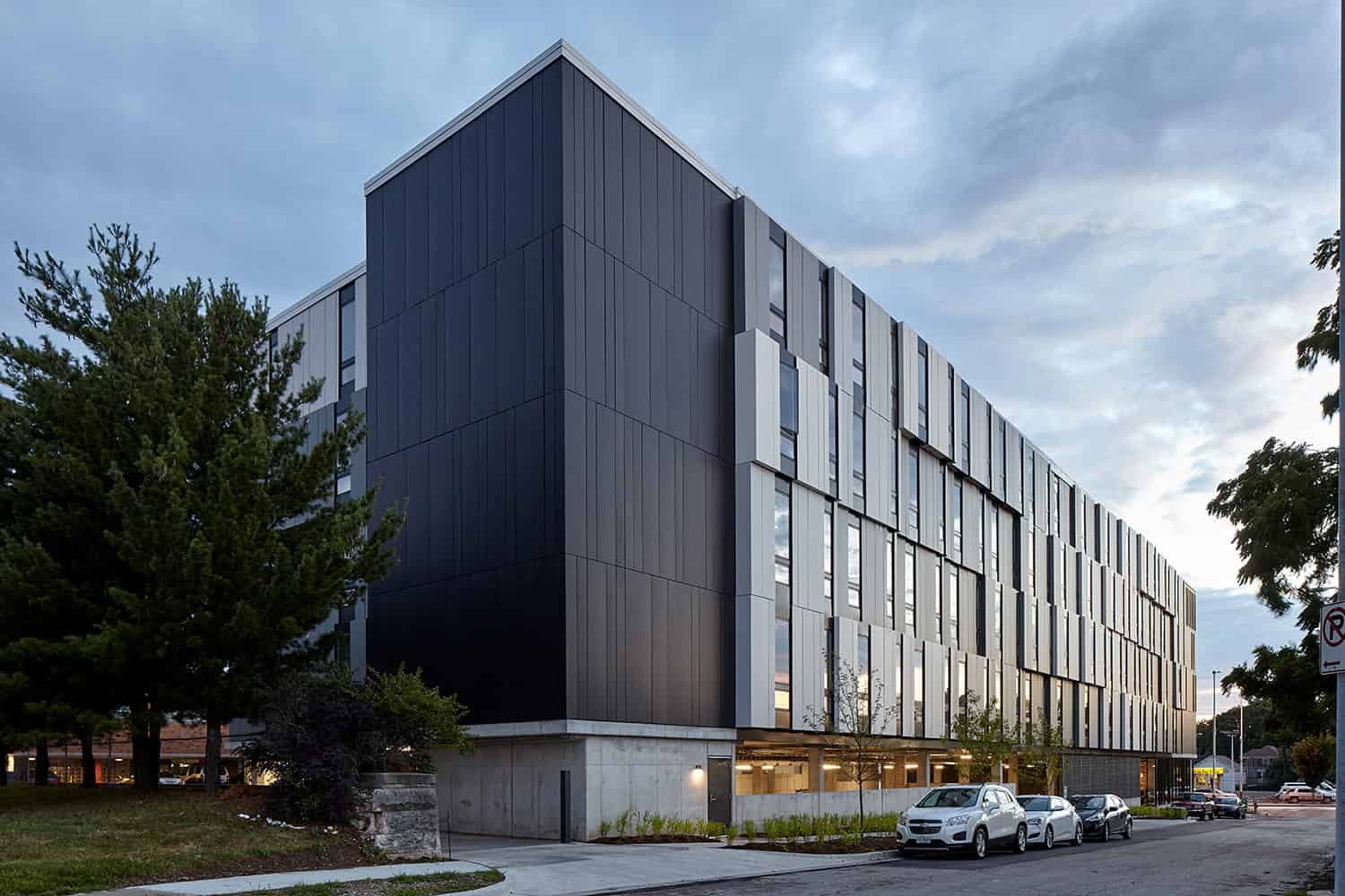 3435 Main, Kansas City - Kansas City, Kansas, United States - Exterior