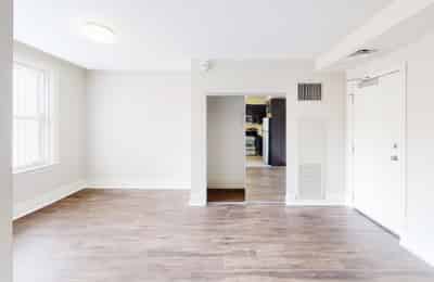 Amenities?w=400&h=260&fit=crop&q=40&auto=format&trim=auto