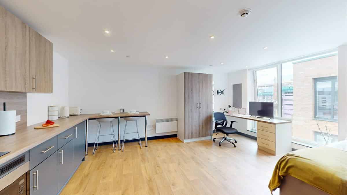Kitchen?w=400&h=260&fit=crop&q=40&auto=format&trim=auto