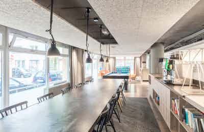 aohostels_cologne_neumarkt_workingspace_02_10MB