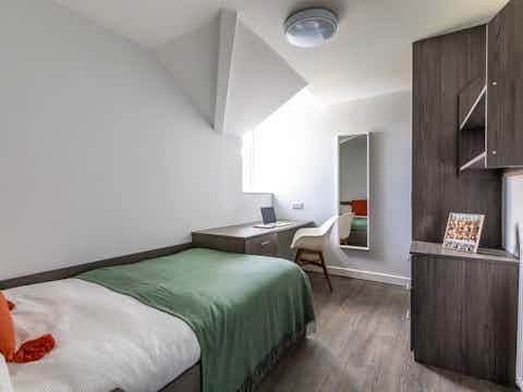 Four Bed Flat - Bedroom