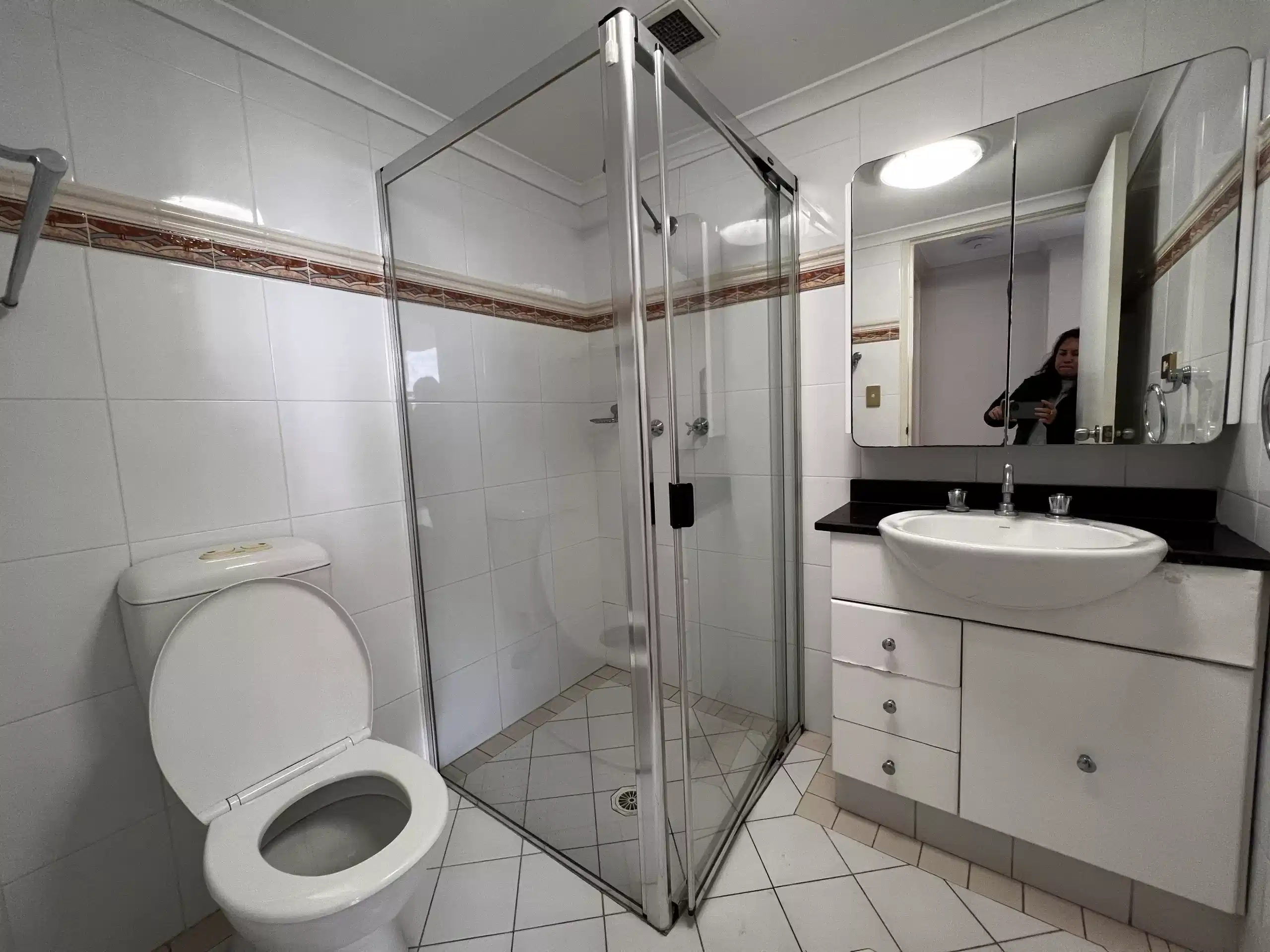 U/ 255 Anzac Pde Kingsford, Sydney - Sydney, New South Wales, Australia - 2 Bed 2 Bath - Bathroom