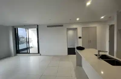3 Bed 2 Bath - Bedroom?w=400&h=260&fit=crop&q=40&auto=format&trim=auto