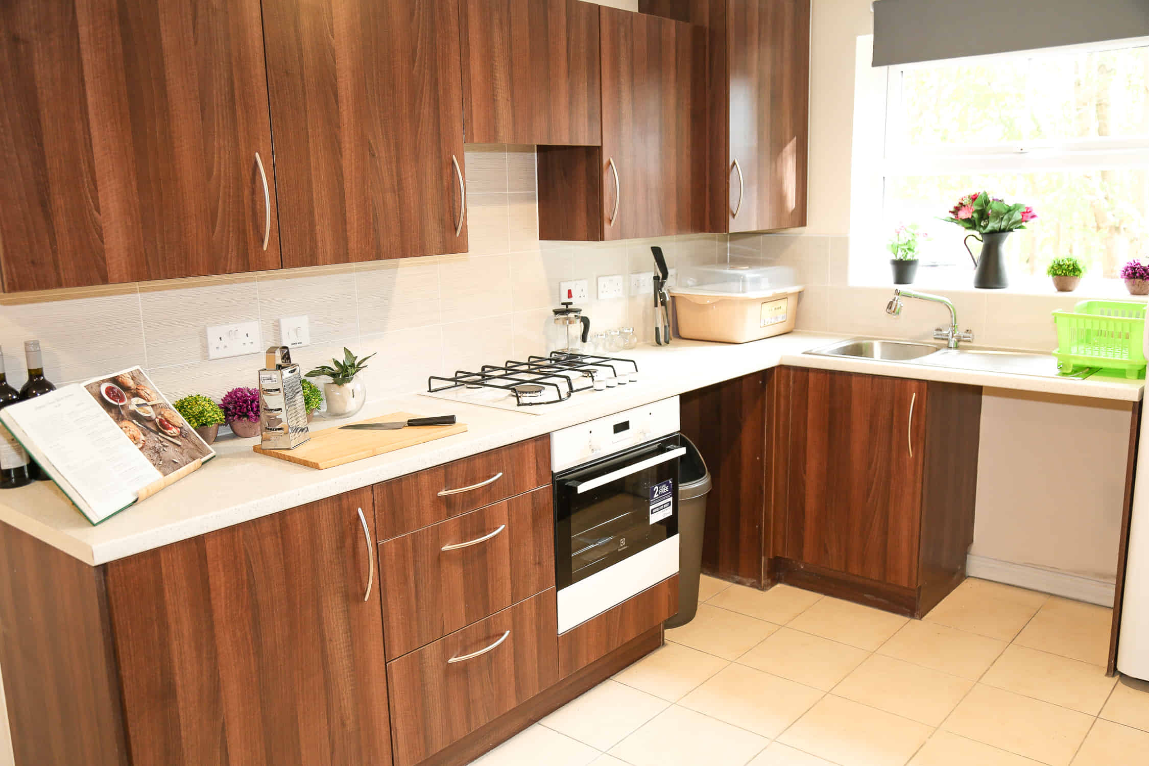 Cherry Tree Drive, Coventry - Coventry, England, United Kingdom - Kitchen
