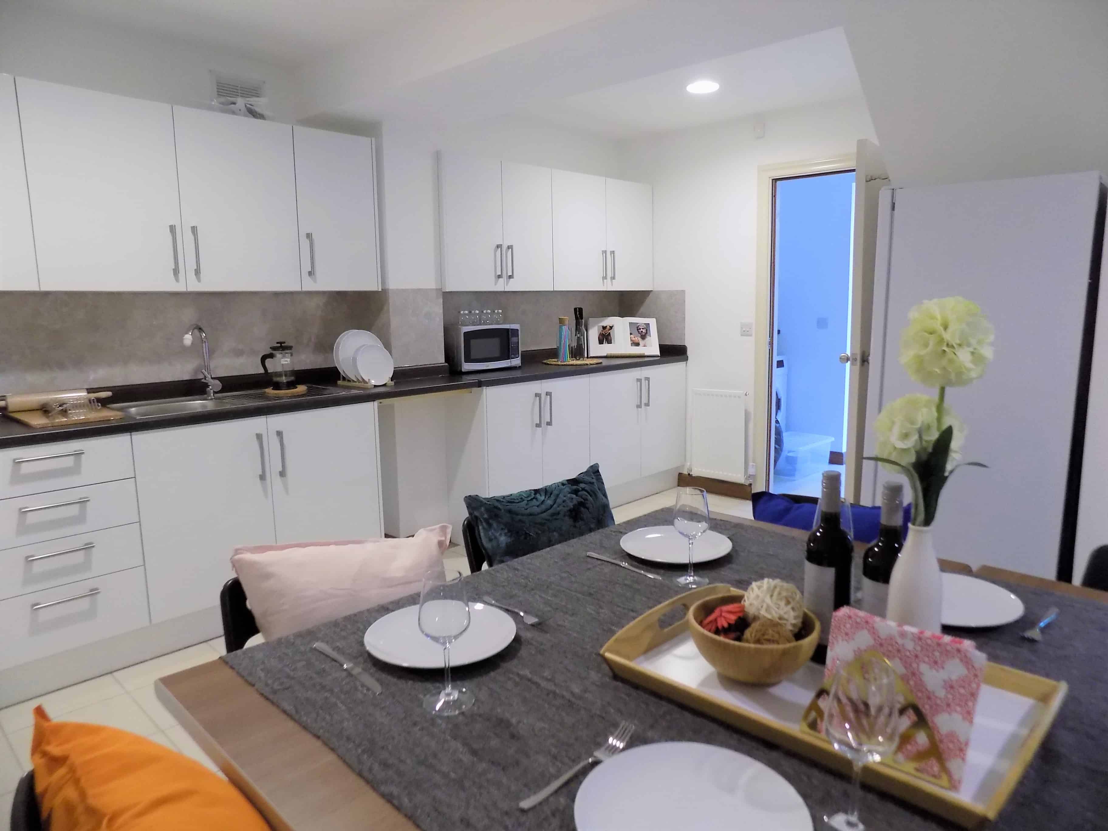 Sheriff Avenue, Coventry - Coventry, England, United Kingdom - Kitchen