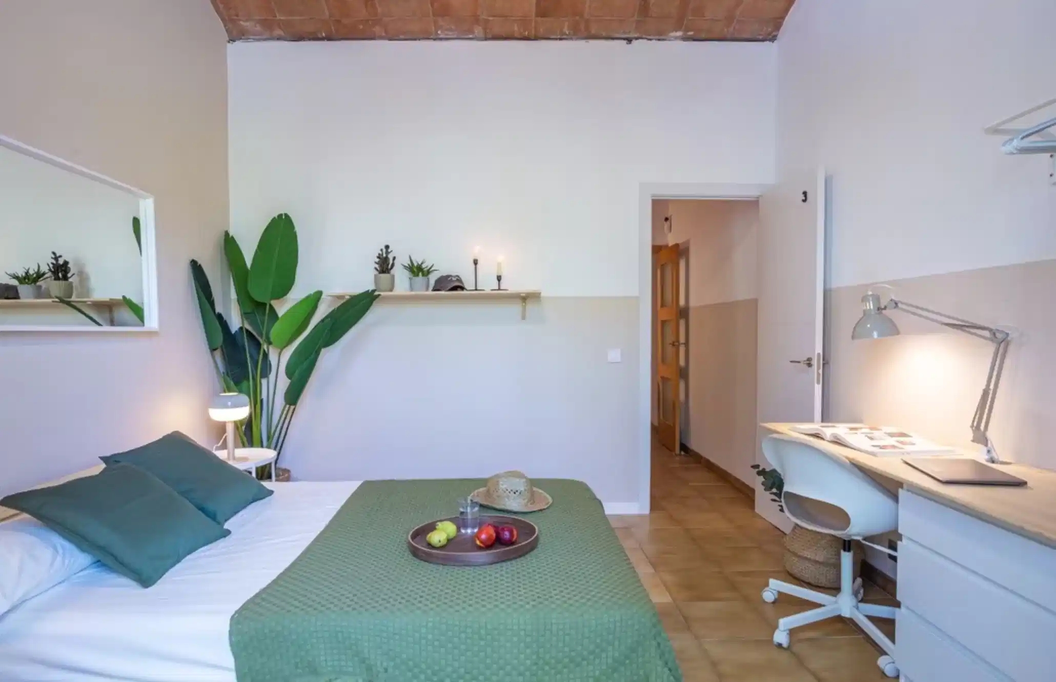 Room 3 - Bedroom?w=400&h=260&fit=crop&q=40&auto=format&trim=auto
