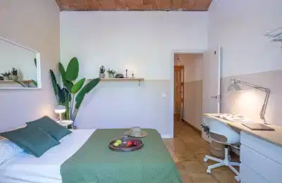 Room 3 - Bedroom?w=400&h=260&fit=crop&q=40&auto=format&trim=auto