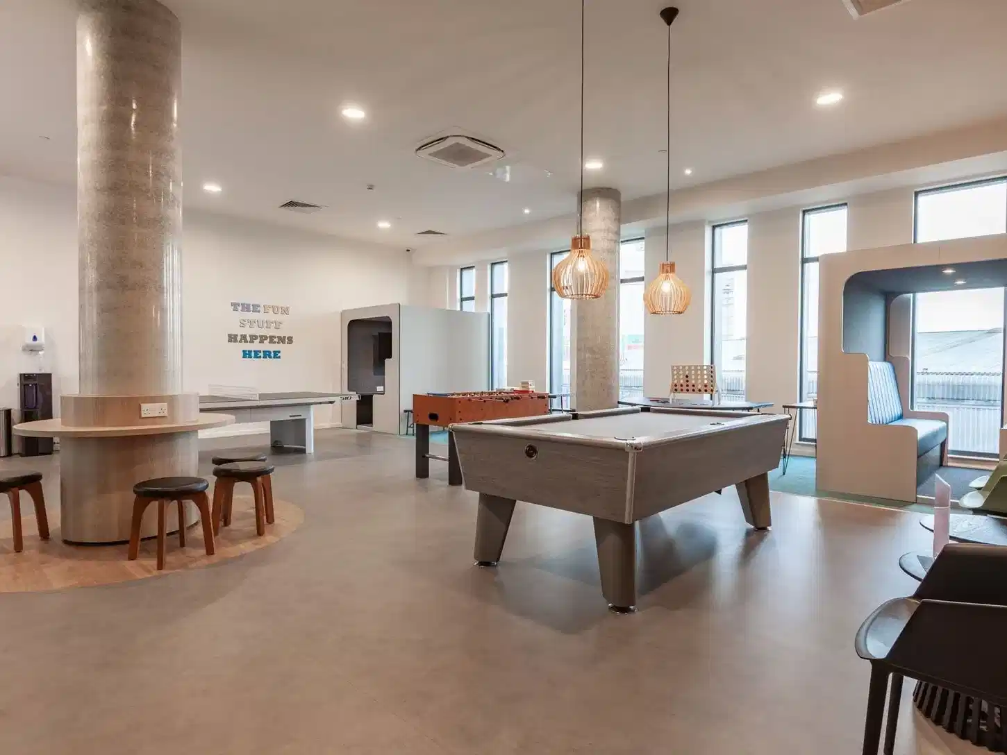 Pavilion Court, London - London, England, United Kingdom - Amenities