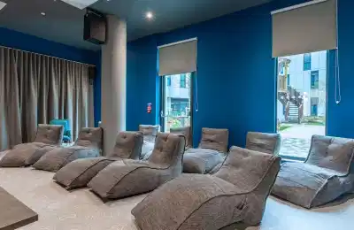 Pavilion Court, London - London, England, United Kingdom - Amenities