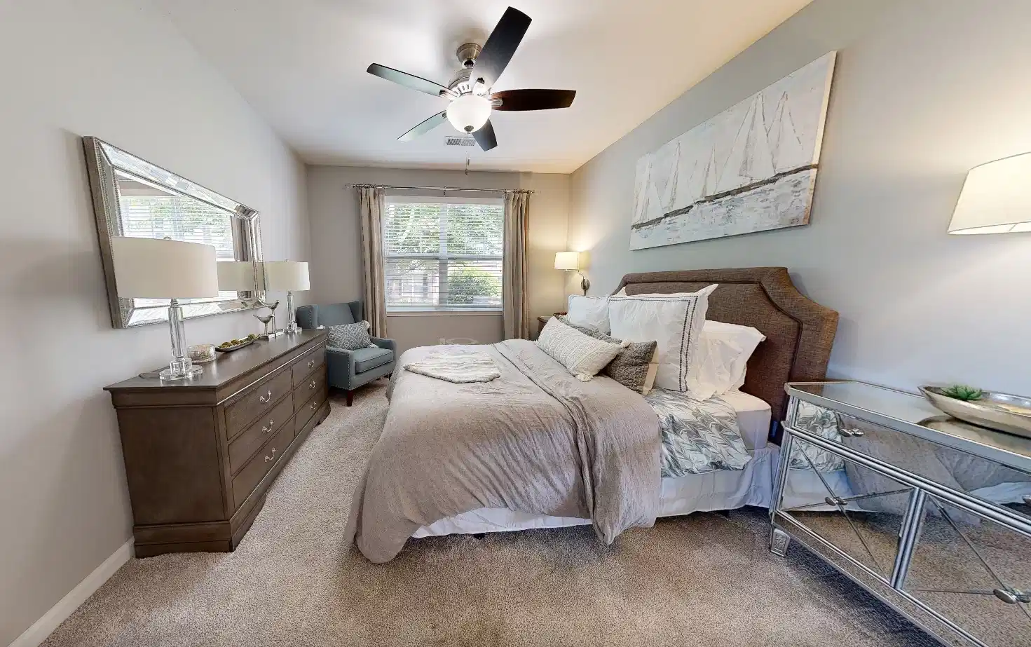 Common Area?w=400&h=260&fit=crop&q=40&auto=format&trim=auto