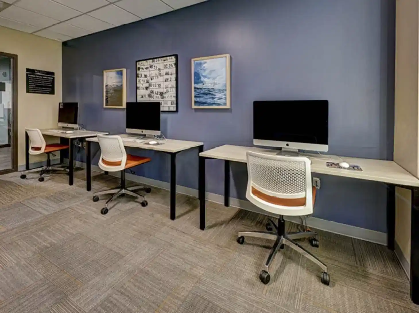 8 1/2 Canal Street, Richmond - Richmond, Virginia, United States - Amenities