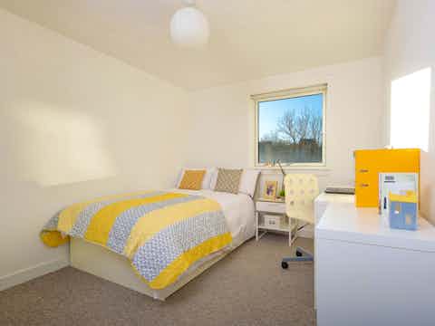Premium Plus Large 3,4 Bed Flats - Bedroom