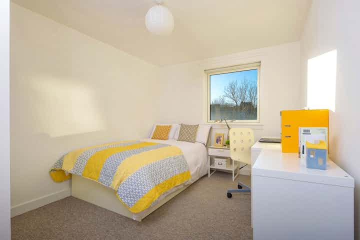 Premium Plus Large 3,4 Bed Flats - Bedroom