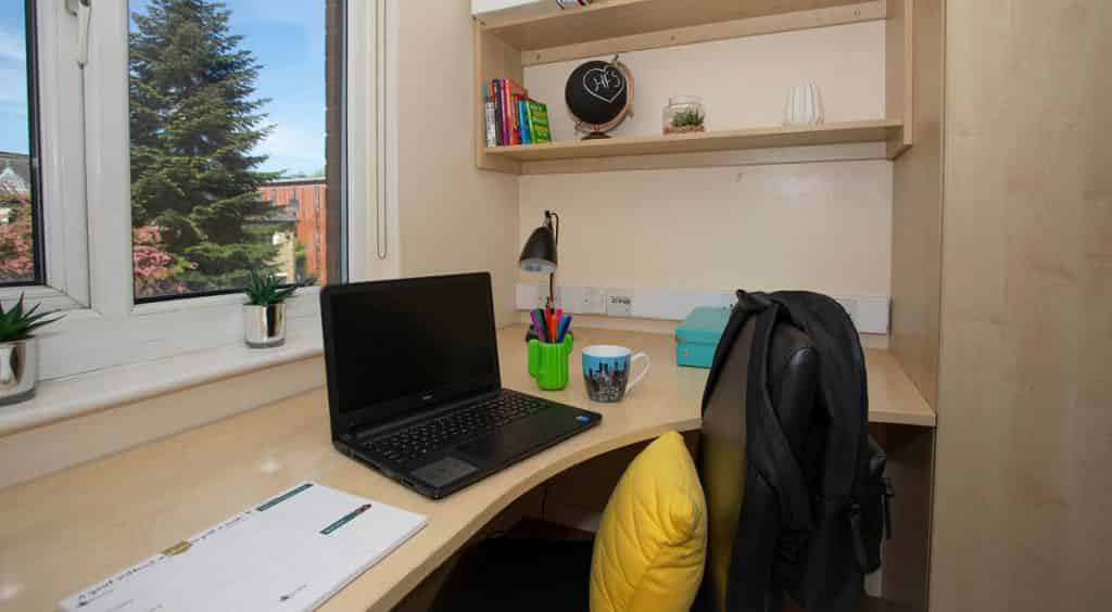 Park View, Manchester - Manchester, England, United Kingdom - Gold Ensuite - Amenities