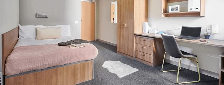 Premium En-Suite - Bedroom