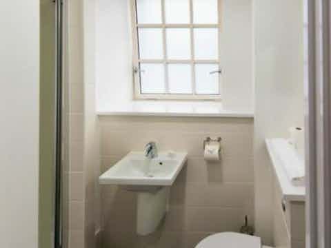 Bridewell-Bathroom-1-375x500