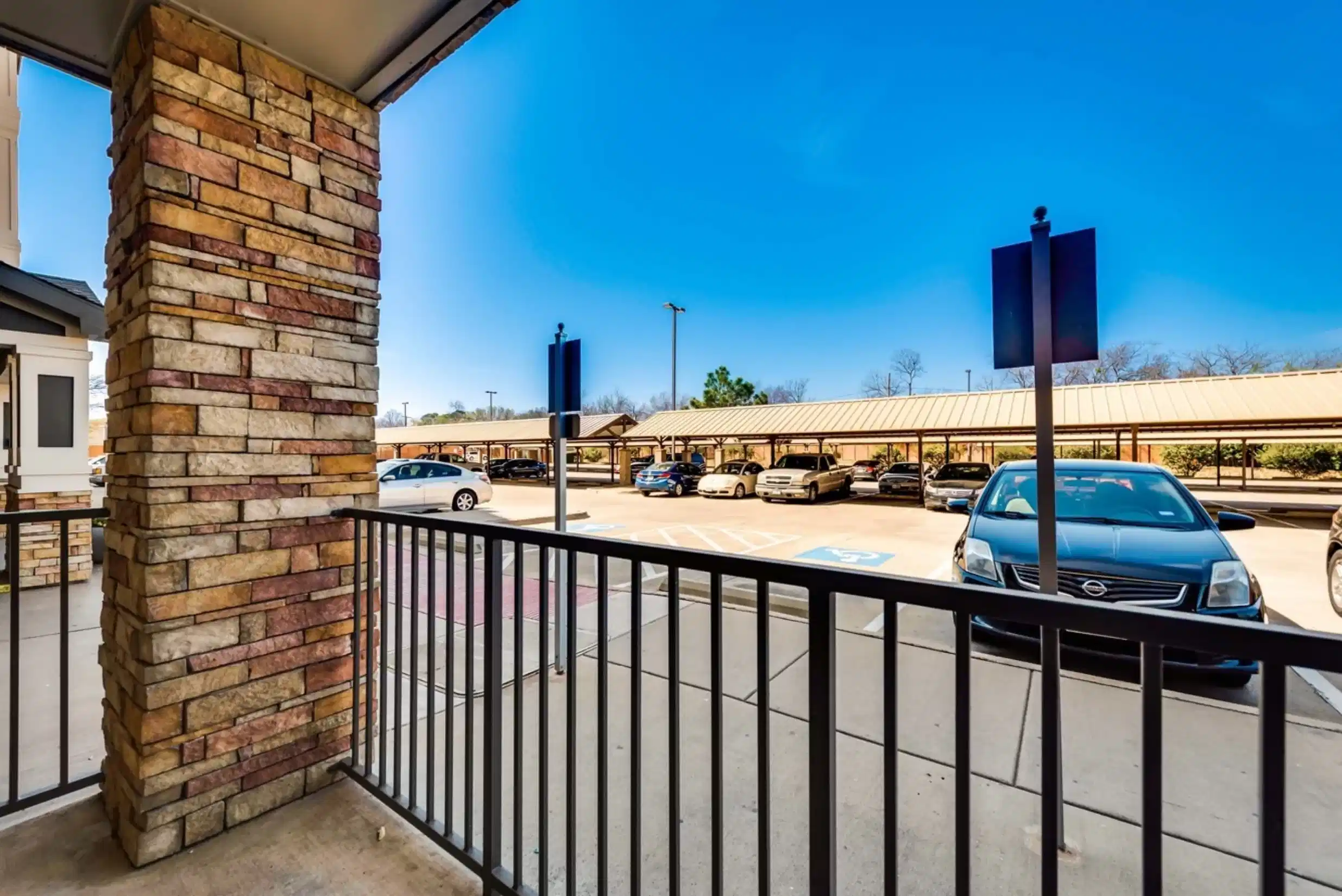 Maverick Place, Arlington - Arlington, Texas, United States - Exterior