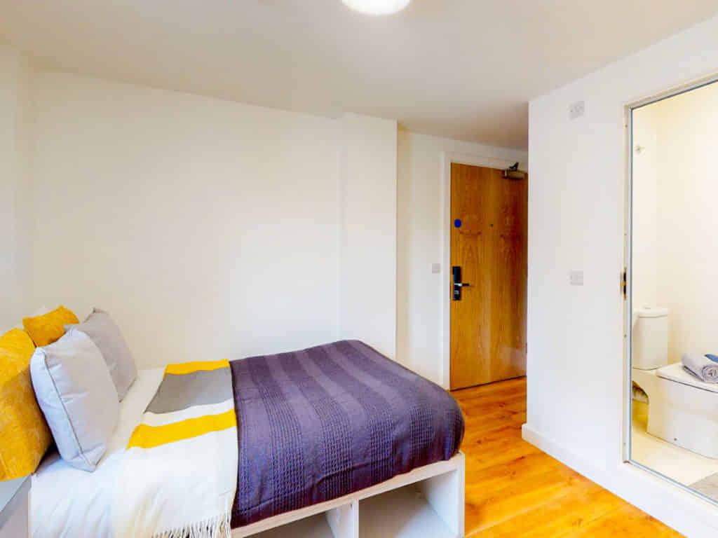 The Cube, Bolton - Bolton, England, United Kingdom - Classic En-Suite  - Bedroom