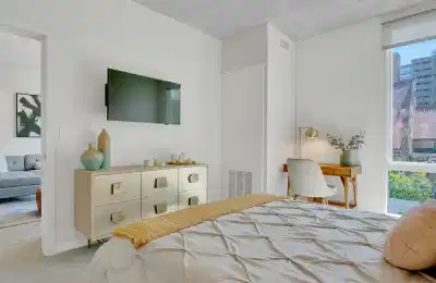 The Chestnut at University City, Philadelphia - Philadelphia, Pennsylvania, United States - Bedroom