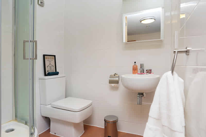 Urban Student Life Canterbury Student Village, Canterbury - Canterbury, England, United Kingdom - Bathroom