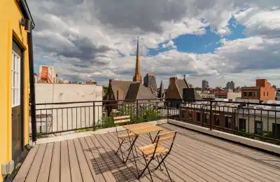 Amenities?w=400&h=260&fit=crop&q=40&auto=format&trim=auto