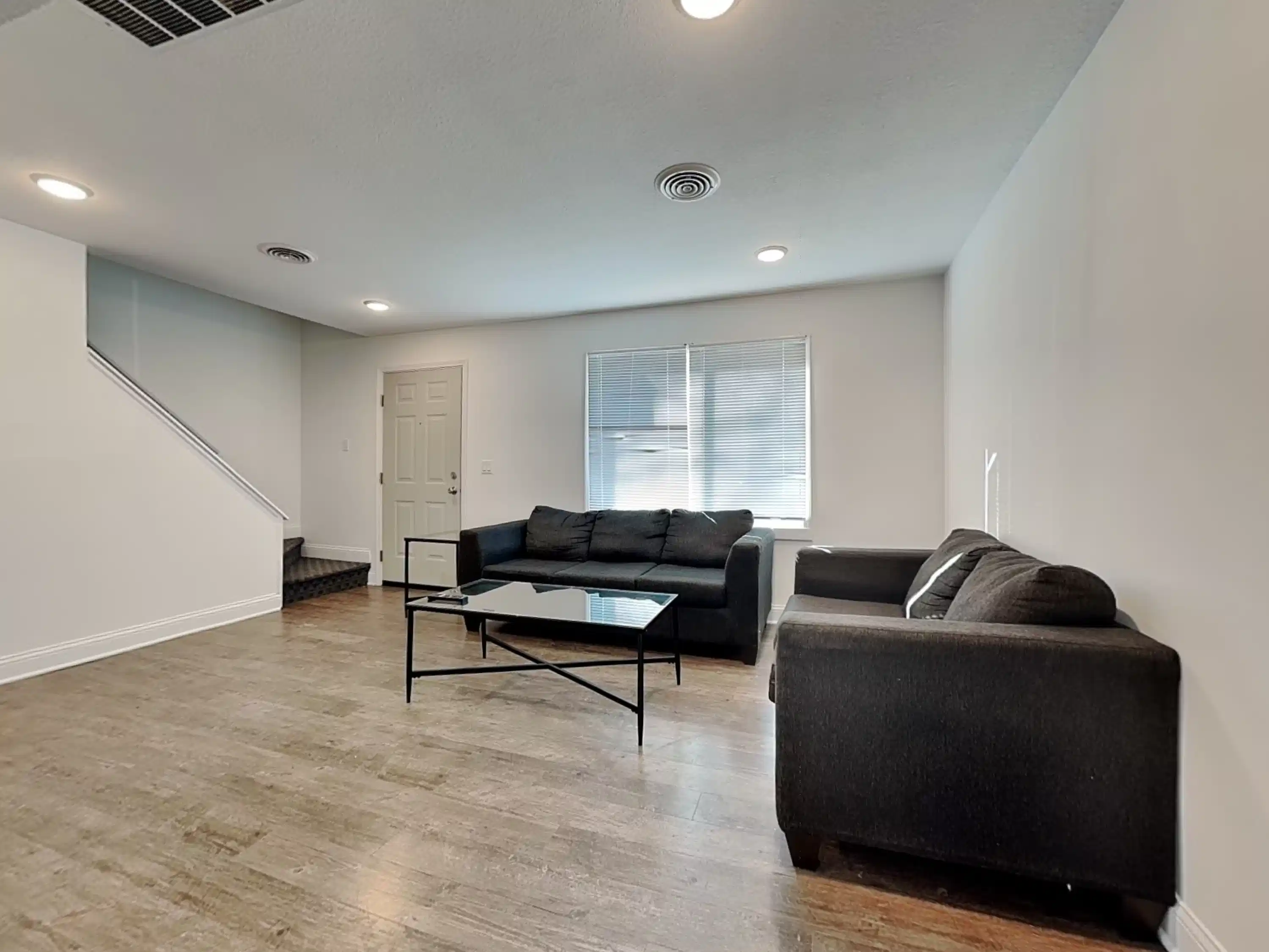 911 S Oak St-H, Champaign - Champaign, Illinois, United States - Common Area