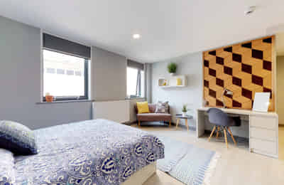 Common Area?w=400&h=260&fit=crop&q=40&auto=format&trim=auto