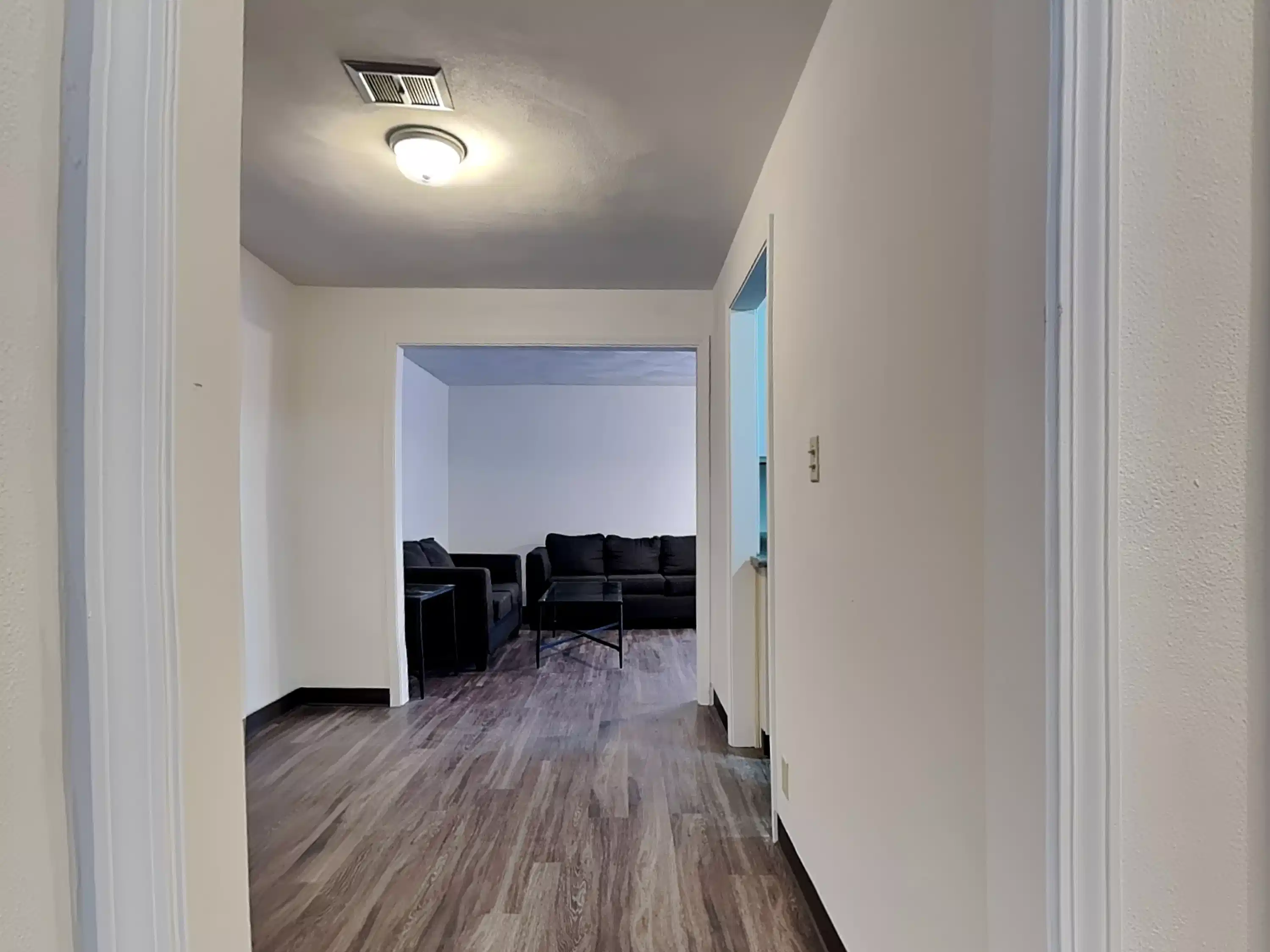 807 S Locust St-2, Champaign - Champaign, Illinois, United States - Common Area