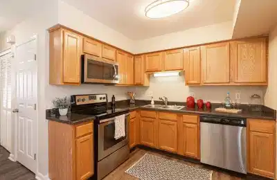 Oxford West, Oxford - Oxford, Ohio, United States - Kitchen