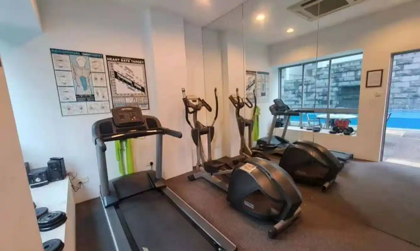 Amenities?w=400&h=260&fit=crop&q=40&auto=format&trim=auto