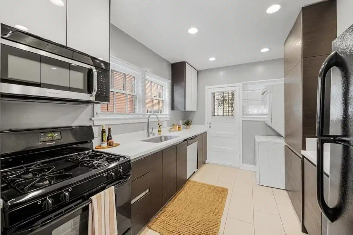 Vista Magnolia, Los Angeles - Los Angeles, California, United States - Kitchen