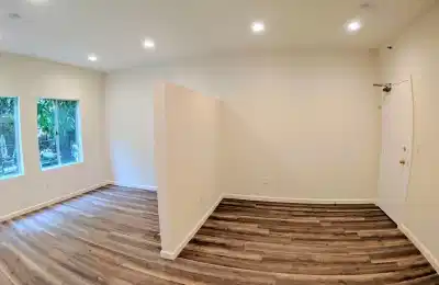 841 W 23rd St, Los Angeles - Los Angeles, California, United States - Room