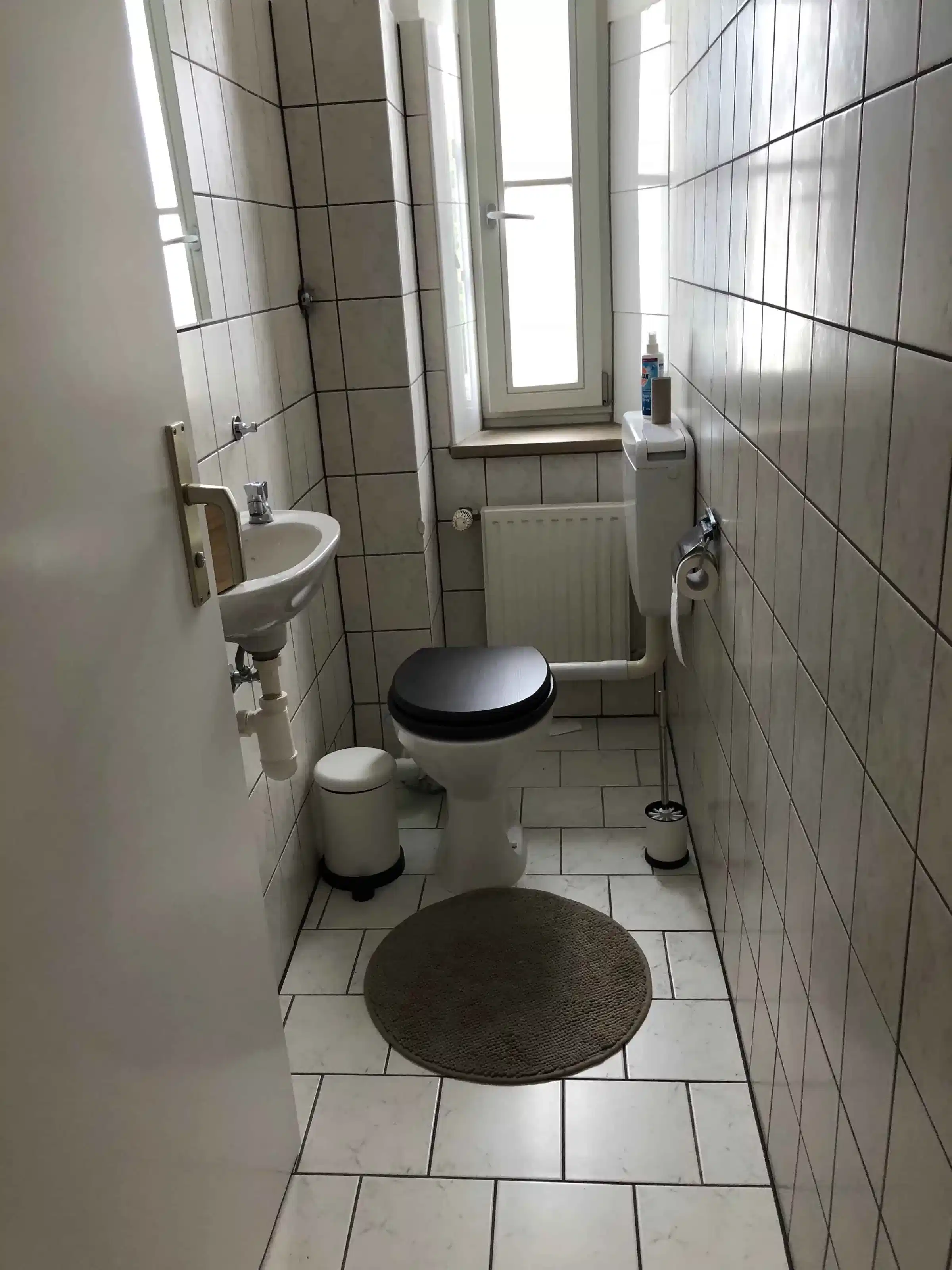 Common Area?w=400&h=260&fit=crop&q=40&auto=format&trim=auto
