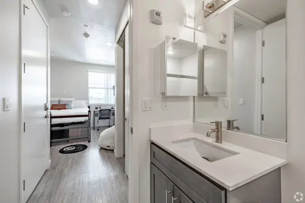 Element, Los Angeles