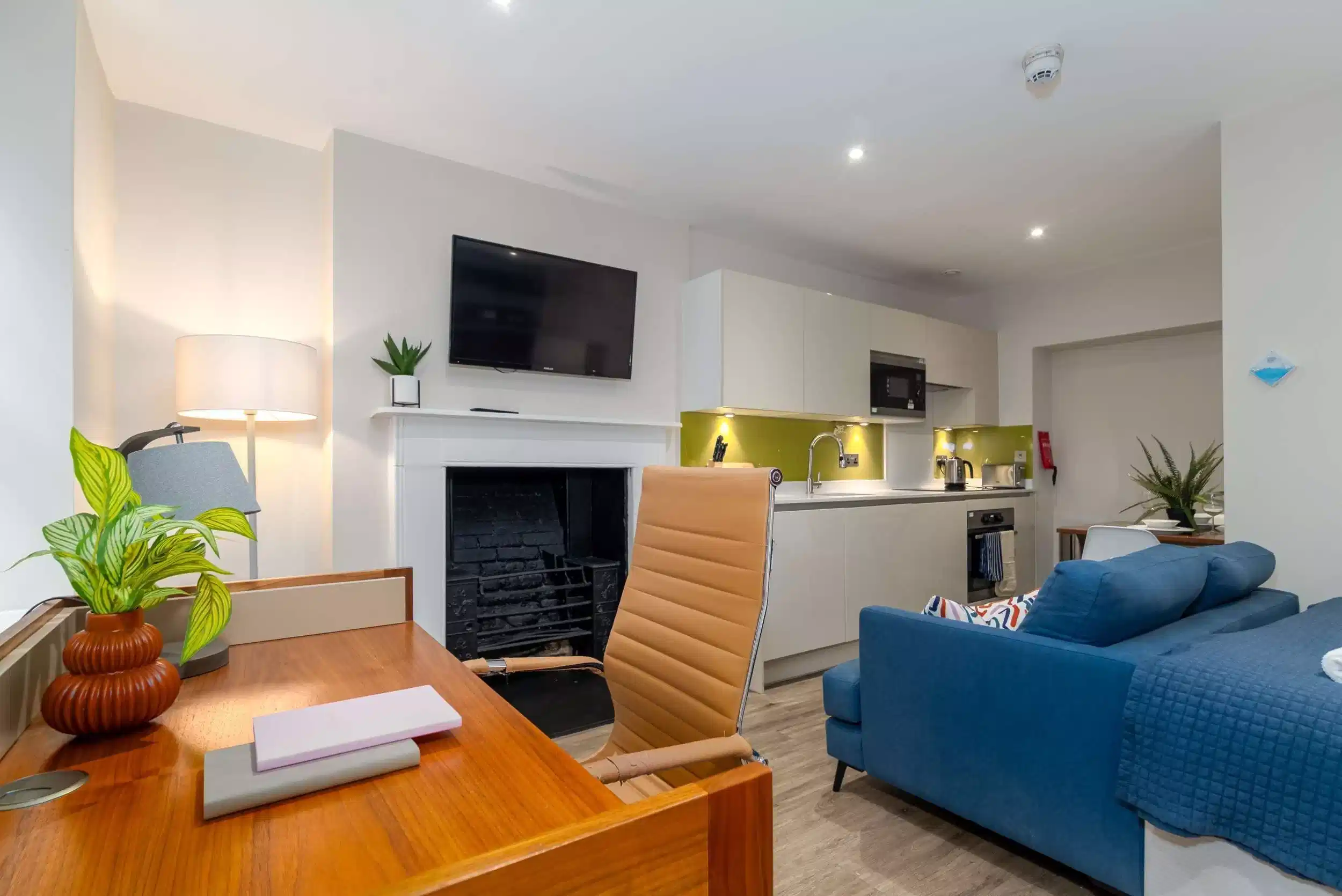1 Bed Apartment - Amenities?w=400&h=260&fit=crop&q=40&auto=format&trim=auto