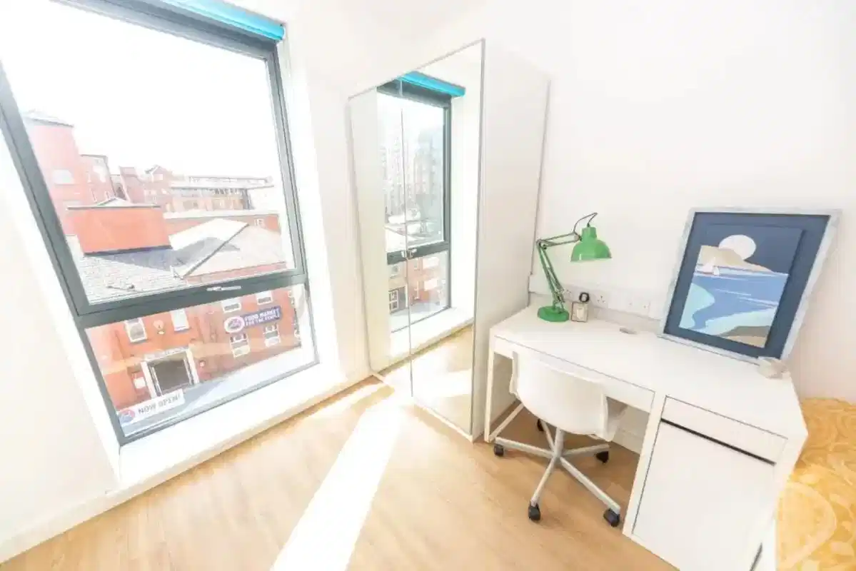 X1 Chapel Street, Manchester - Manchester, England, United Kingdom - Double Ensuite - Amenities