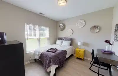 Amenities?w=400&h=260&fit=crop&q=40&auto=format&trim=auto