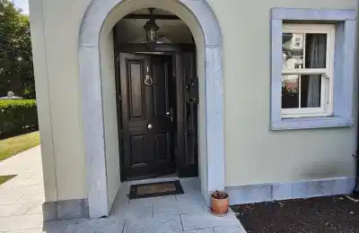 Room in a 4 Bedroom Apartment, 1 Shelbourne Square, North Circular Road, Limerick V94 PX2C - Limerick, Ireland - Exterior
