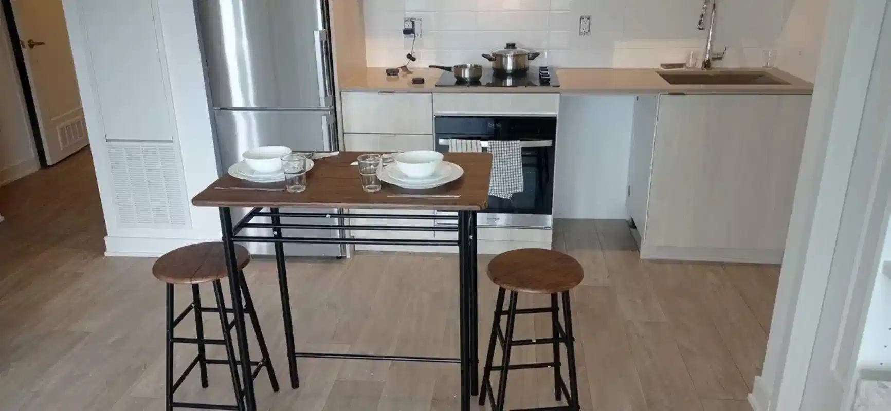 H4U 70 Princess St, Toronto - Toronto, Ontario, Canada - Master Suite Room - Kitchen