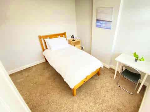 Single Room - Bedroom