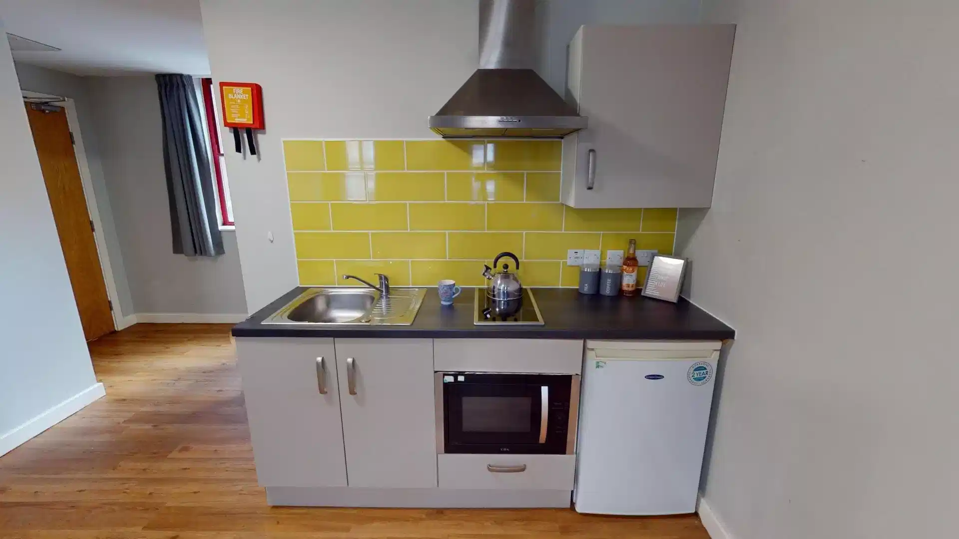 Avalon Court, Nottingham - Nottingham, England, United Kingdom - Superior Studio - Kitchen