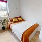 Egham-The-Pad-Bedrooms-Large_En_Suite(3)_2