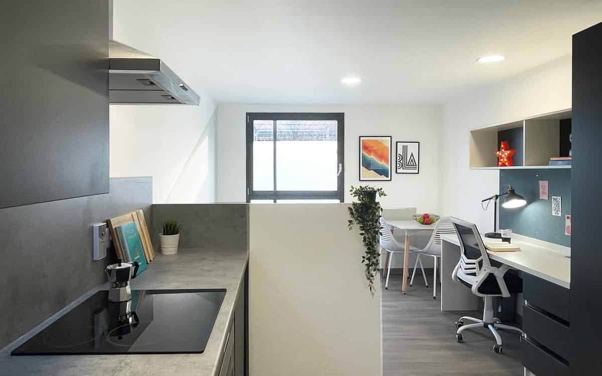 Gorgie, Edinburgh - Edinburgh, Scotland, United Kingdom - Kitchen