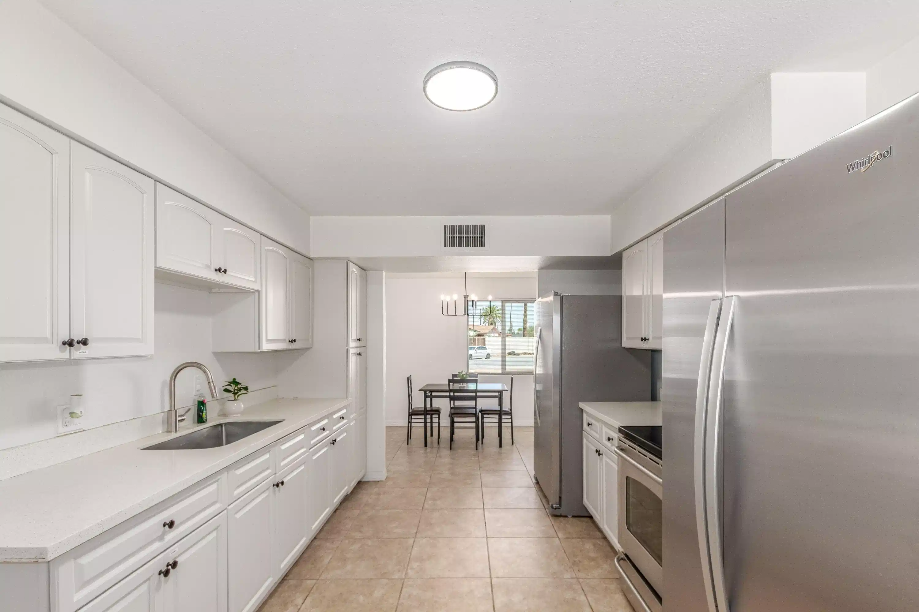 PDP 85031, Phoenix - Phoenix, Arizona, United States - #49739 : Room in 8 Bed 2 Bath - Kitchen