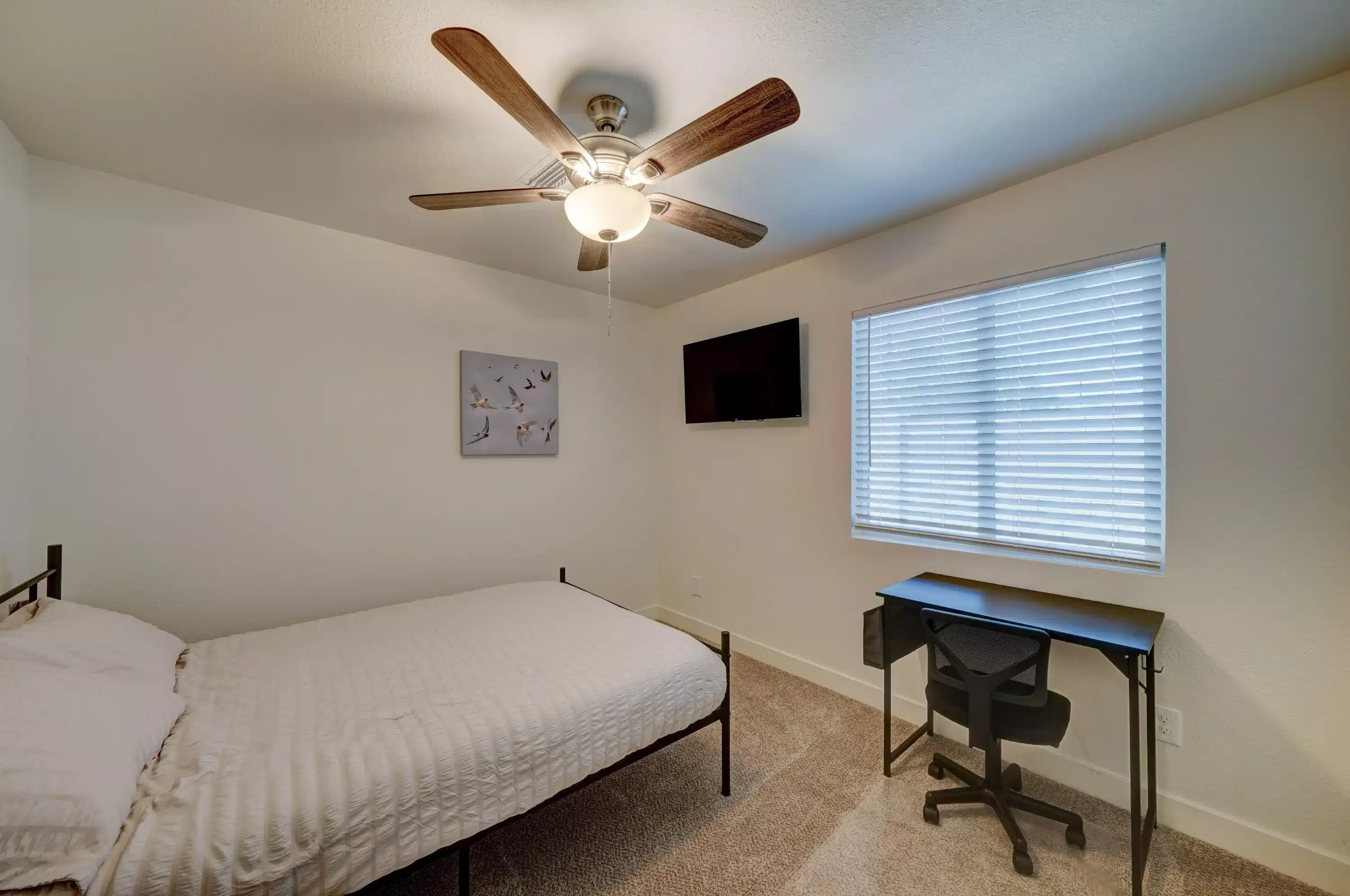 PDP 85281, Tempe - Tempe, Arizona, United States - #28854 : Room in 7 Bed 3 Bath - Bedroom