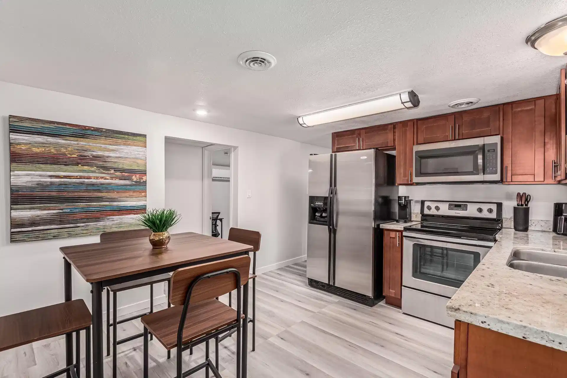 PDP 85204, Mesa - Mesa, Arizona, United States - #51226 : Room in 5 Bed 2 Bath - Kitchen